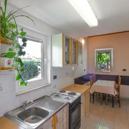 Radan - Near Brulo Beach Apartament Poreč