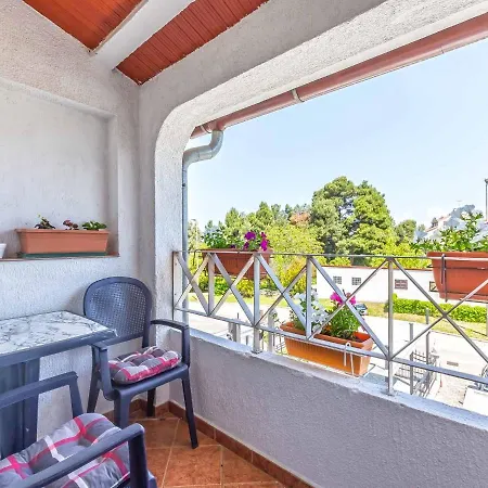 Radan - Near Brulo Beach Apartament *